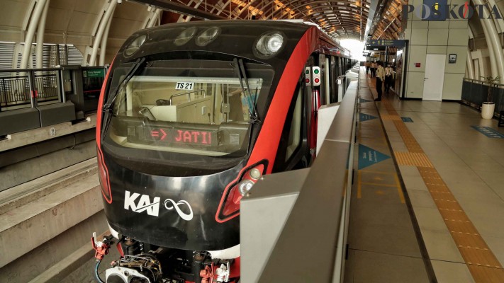 STASIUN LRT Moda Transportasi